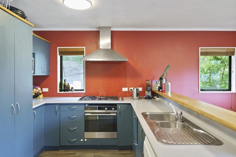 Photo of property in 142 Upland Road, Kelburn, Wellington, 6012