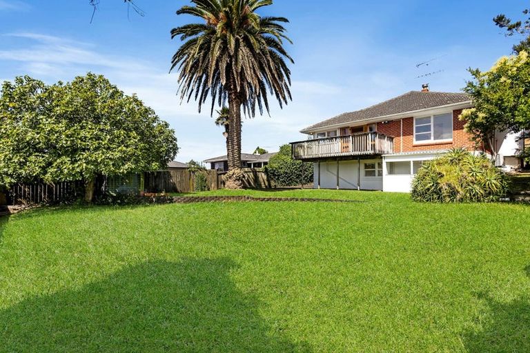 Photo of property in 1/80 Archers Road, Glenfield, Auckland, 0629