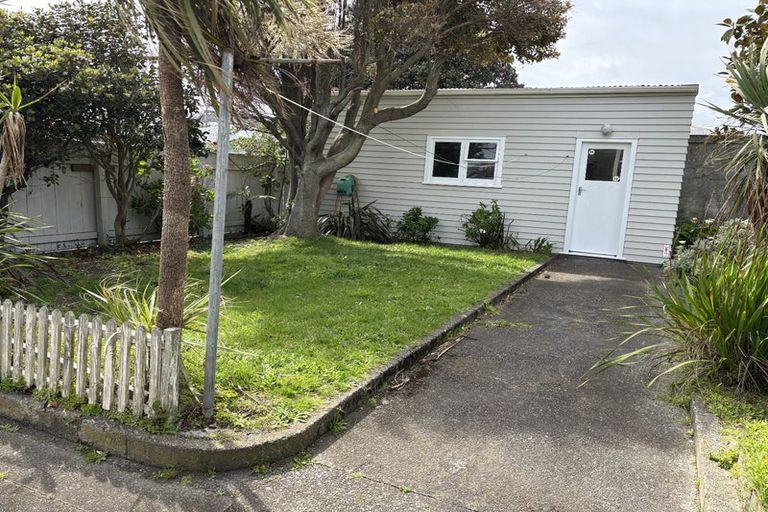 Photo of property in 38 Kauri Street, Miramar, Wellington, 6022