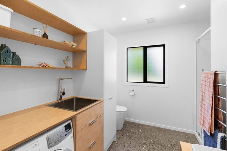 Photo of property in 7 Sand Dune Grove, Waikawa Beach, Manakau, 5573