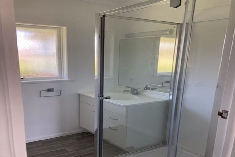 Photo of property in 3/7 Roberts Avenue, Bayswater, Auckland, 0622