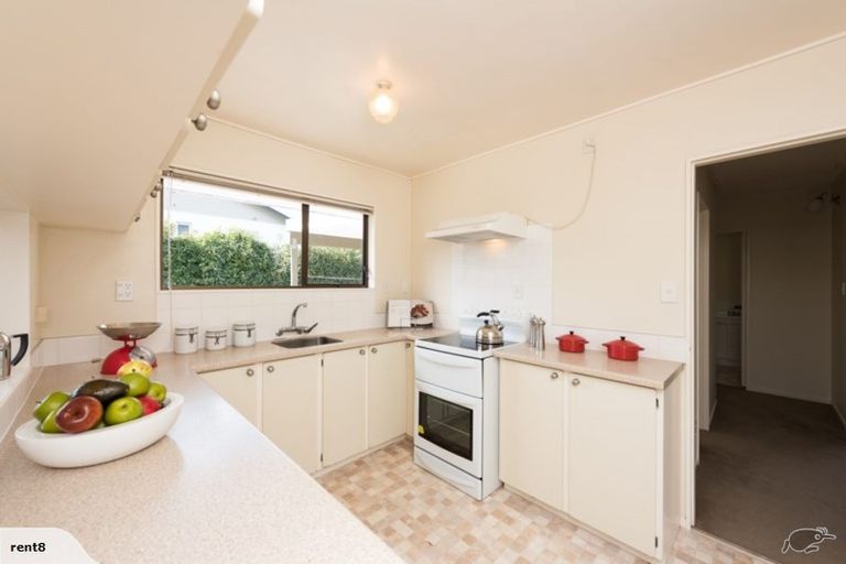 Photo of property in 27 Parkvale Road, Karori, Wellington, 6012