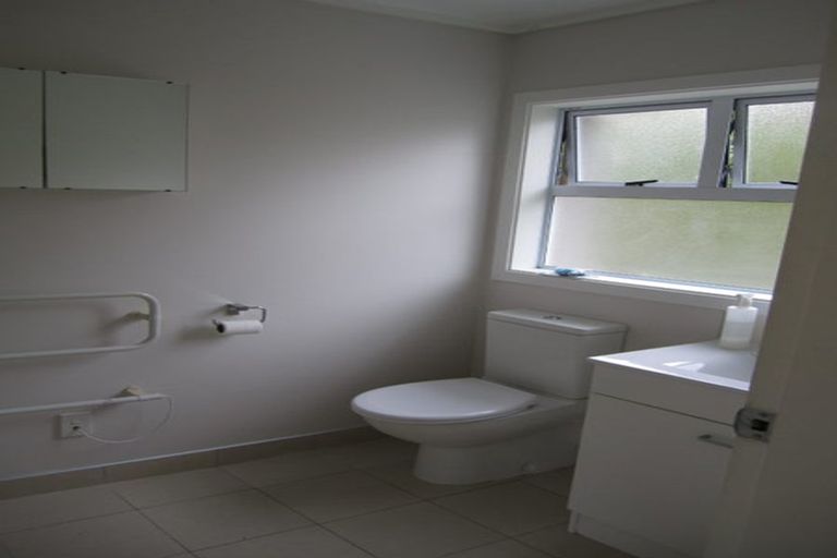 Photo of property in 6/10 Thurleigh Grove, Karori, Wellington, 6012
