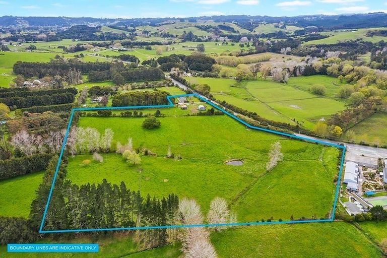 Photo of property in 1145 Kahikatea Flat Road, Waitoki, Kaukapakapa, 0871