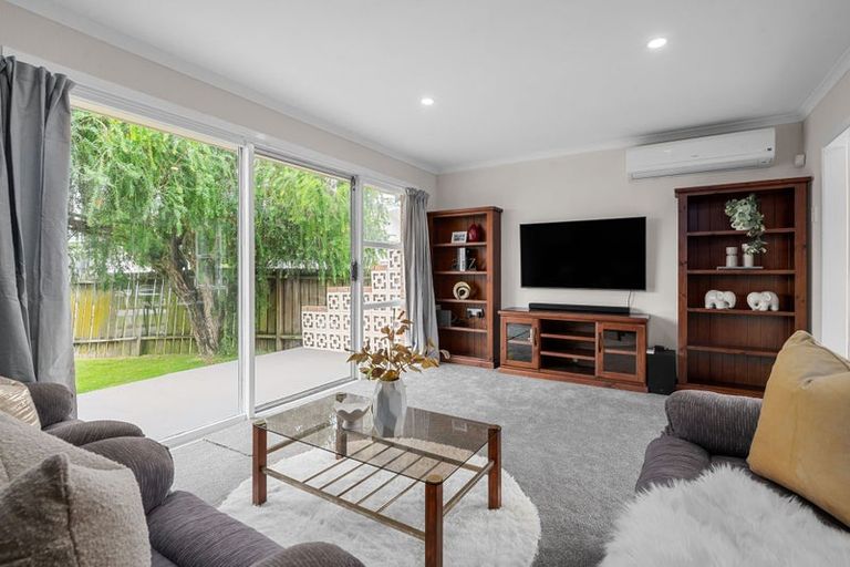 Photo of property in 76 Mears Road, St Andrews, Hamilton, 3200