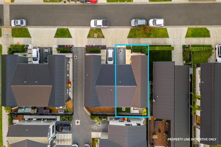 Photo of property in 24a Lumbarda Drive, Kumeu, 0810