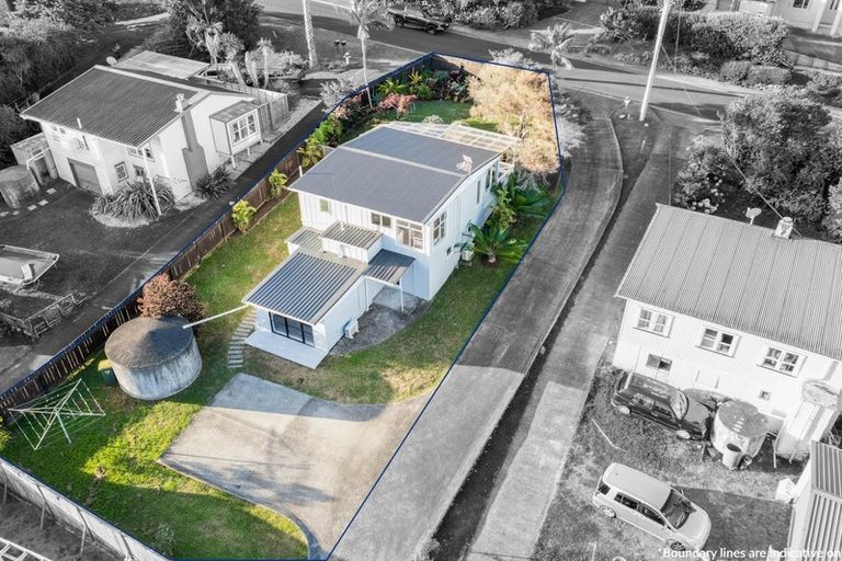 Photo of property in 39 Langton Road, Stanmore Bay, Whangaparaoa, 0932