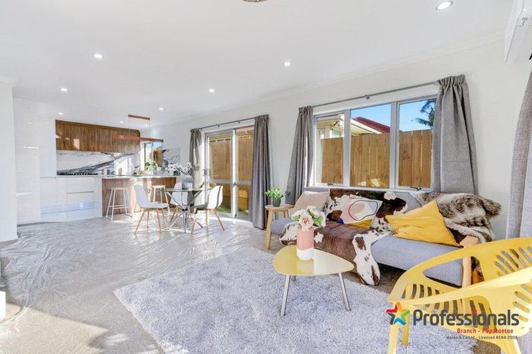 Photo of property in 39 Sunnyside Crescent, Papatoetoe, Auckland, 2025