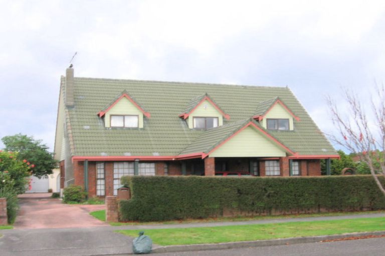 Photo of property in 3 Andrew Street, Waikanae, 5036