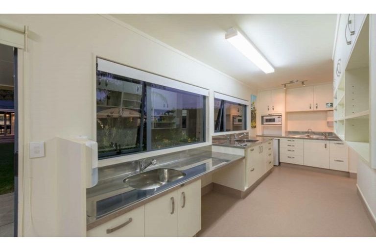 Photo of property in 2 Cochrane Drive, Kerikeri, 0230