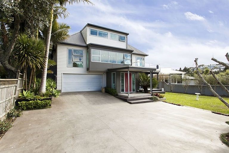 Photo of property in 78 Beach Road, Castor Bay, Auckland, 0620