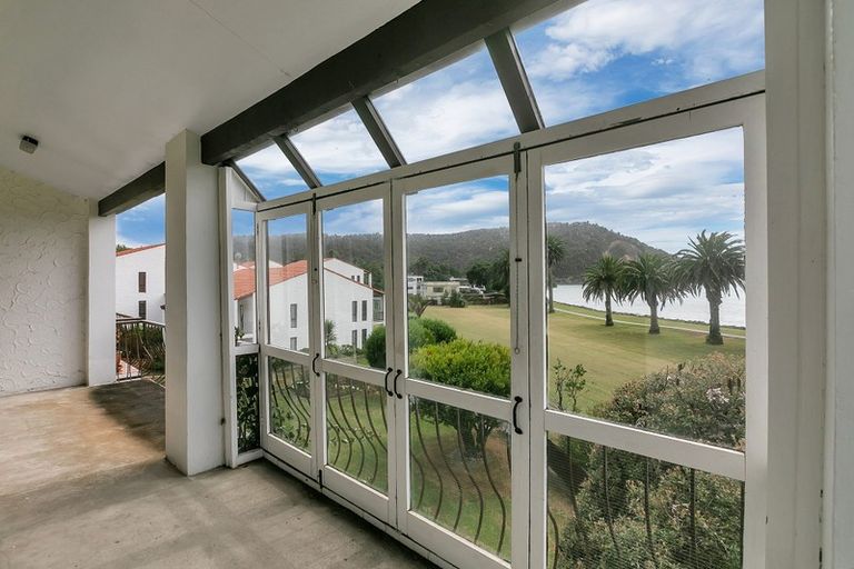 Photo of property in 9/34 Waiwera Place, Waiwera, Orewa, 0994