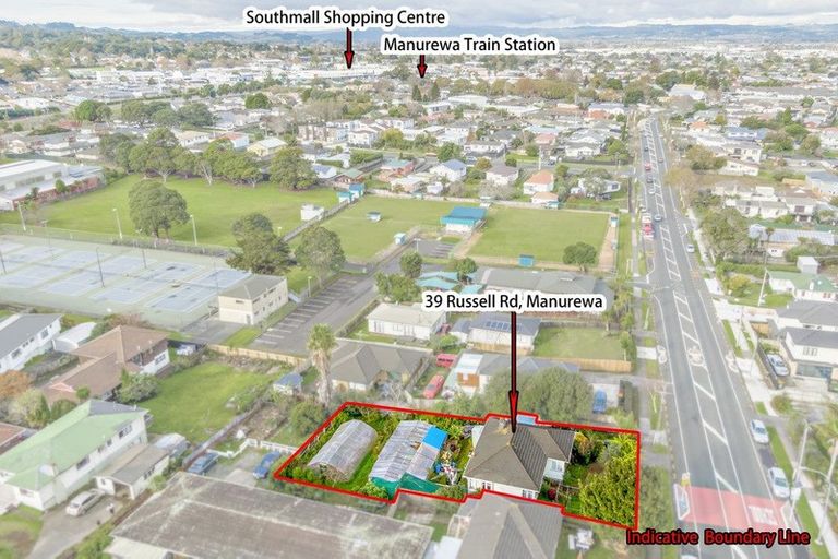 Photo of property in 39 Russell Road, Manurewa, Auckland, 2102