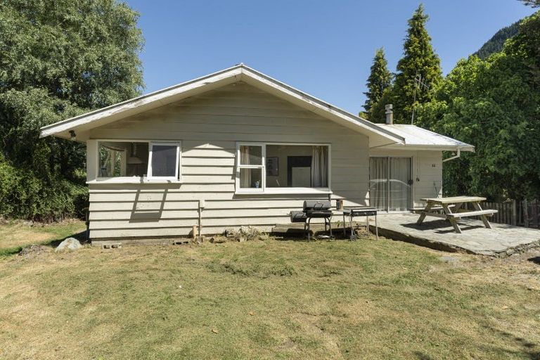 Photo of property in 22 Bowen Street, Queenstown, 9300