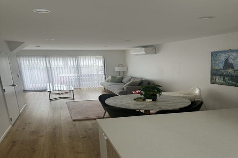 Photo of property in 4/50 Astley Avenue, New Lynn, Auckland, 0600