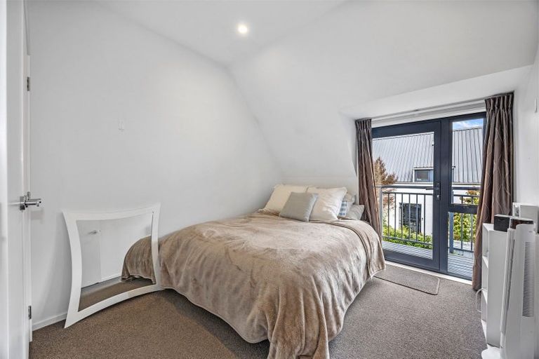 Photo of property in Cornwall Gardens, 8/27 Cornwall Street, St Albans, Christchurch, 8014