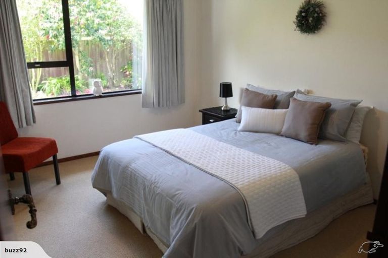 Photo of property in 28 Tyndale Place, Ilam, Christchurch, 8041