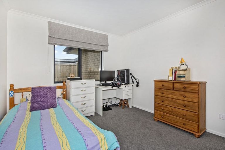 Photo of property in 31 Kitemaunga Avenue, One Tree Point, 0118