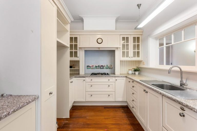 Photo of property in 33 Churchill Road, Cockle Bay, Auckland, 2014