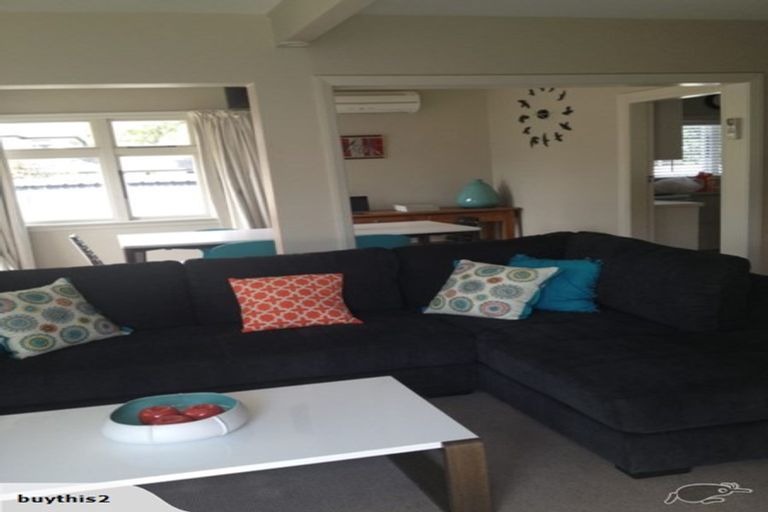 Photo of property in 23a Sandwich Road, Beckenham, Christchurch, 8023