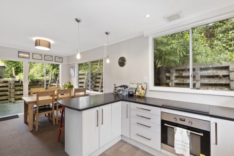 Photo of property in 140a Kamahi Street, Stokes Valley, Lower Hutt, 5019