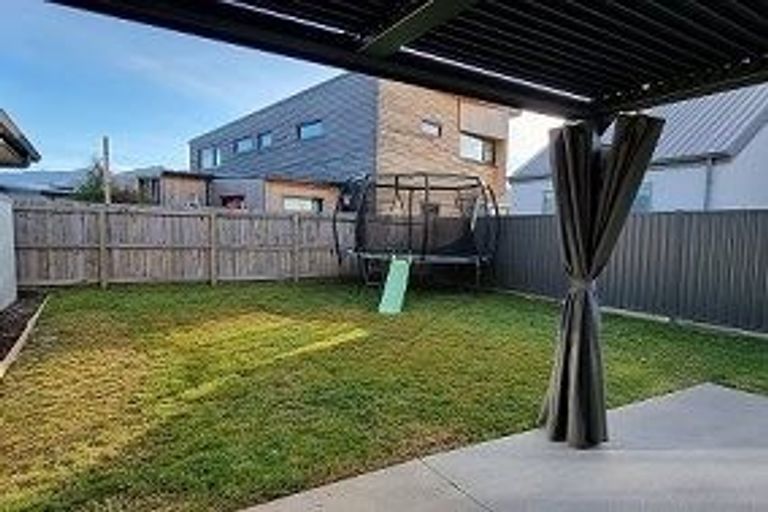 Photo of property in 12 Silver Street, Lower Shotover, Queenstown, 9304