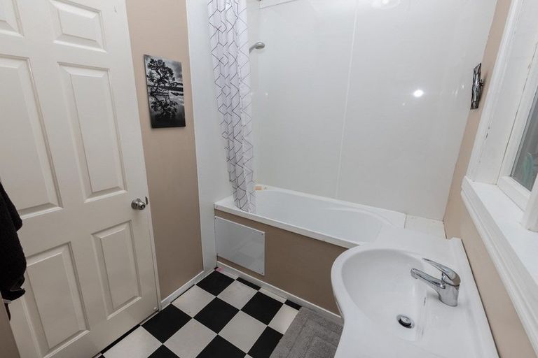 Photo of property in 98 Second Street, Kumara, 7832