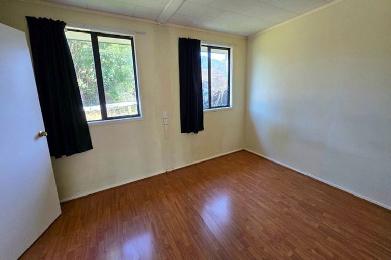 Photo of property in 27 Mary Huse Grove, Manor Park, Lower Hutt, 5019