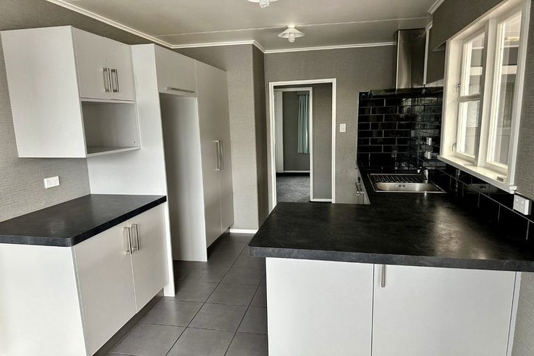 Photo of property in 30 Anakiwa Street, Kelvin Grove, Palmerston North, 4414