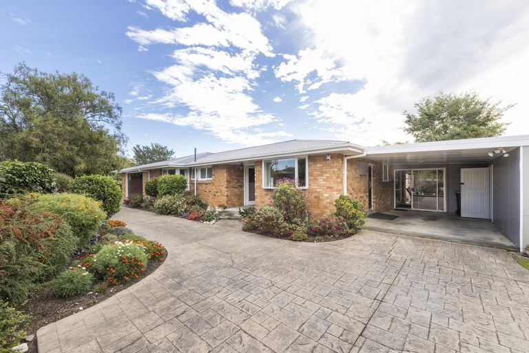 Photo of property in 402 Albert Street, Hokowhitu, Palmerston North, 4410