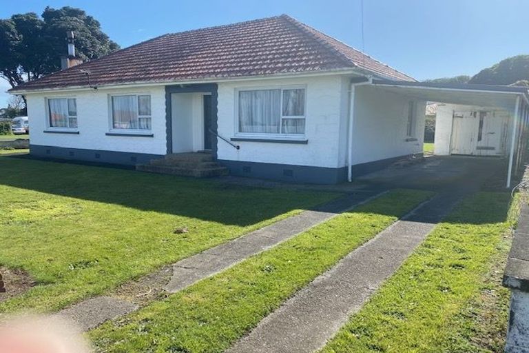 Photo of property in 28 Seymour Street, Waitara, 4320