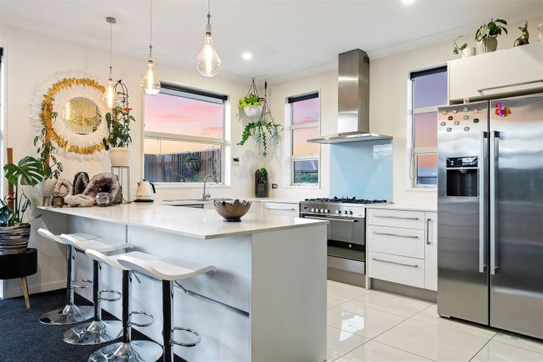 Photo of property in 11 Murfitt Street, Pegasus, 7612