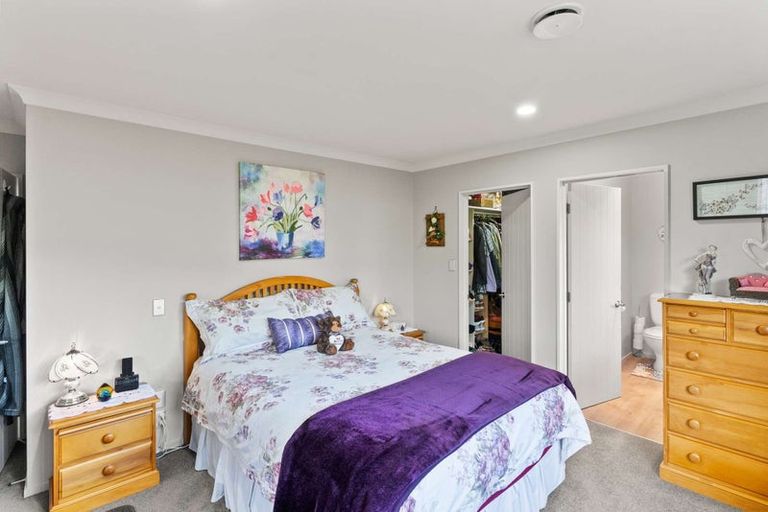 Photo of property in 10 Ropley Street, Amberley, 7410