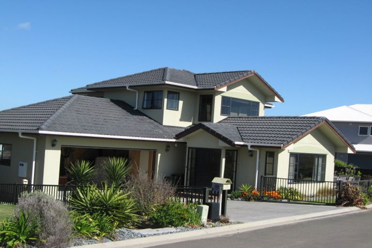 Photo of property in 6 Esplanade Rise, Coastlands, Whakatane, 3120