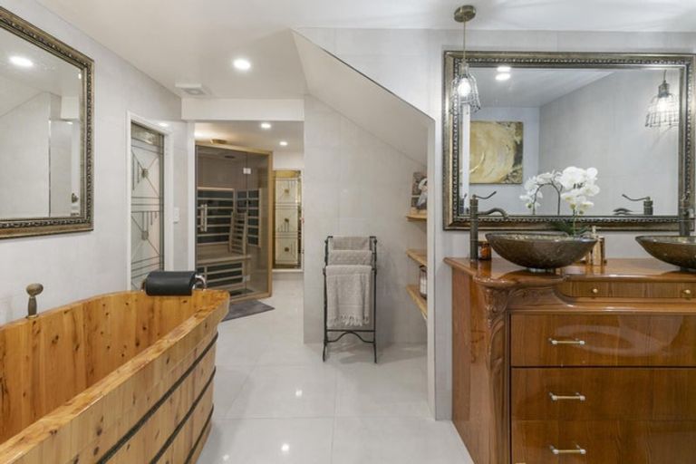 Photo of property in 23 Meadowbank Drive, Belmont, Lower Hutt, 5010