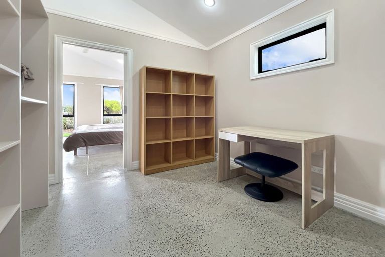 Photo of property in 10 Pohutukawa Avenue, Kaiaua, Pokeno, 2473