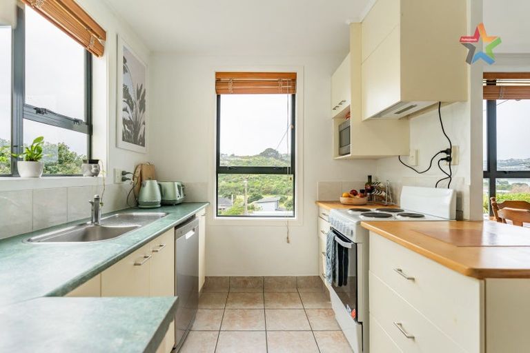 Photo of property in 22 Waiuta Street, Titahi Bay, Porirua, 5022