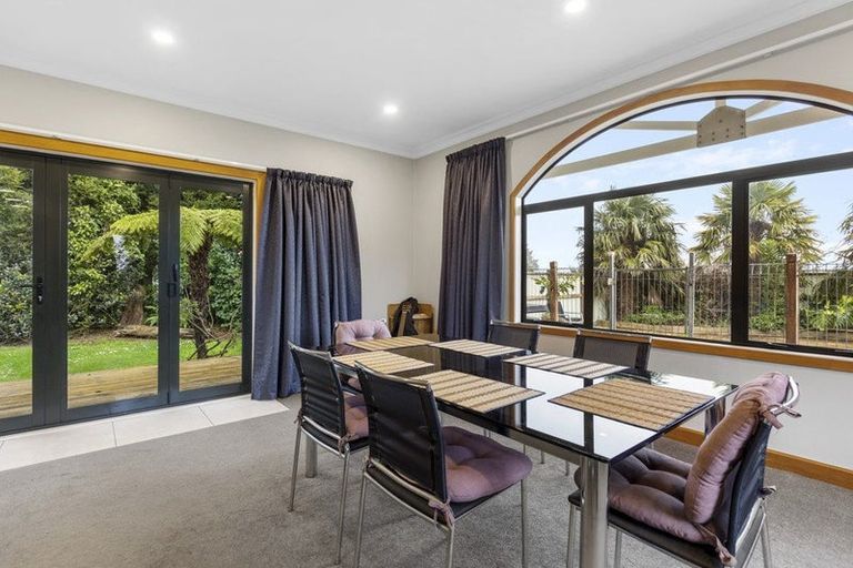 Photo of property in 300 Awai Road, Tarurutangi, New Plymouth, 4372