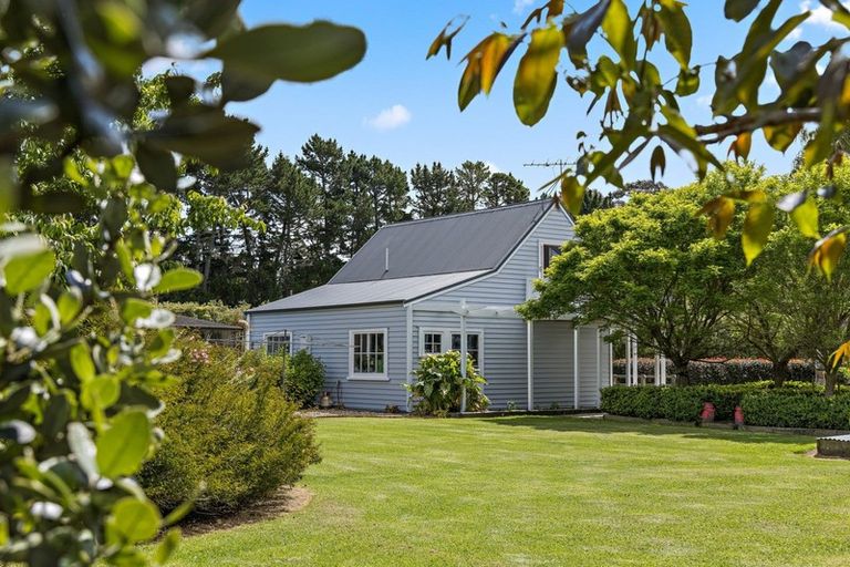 Photo of property in 52 Omaha Flats Road, Tawharanui Peninsula, Warkworth, 0986