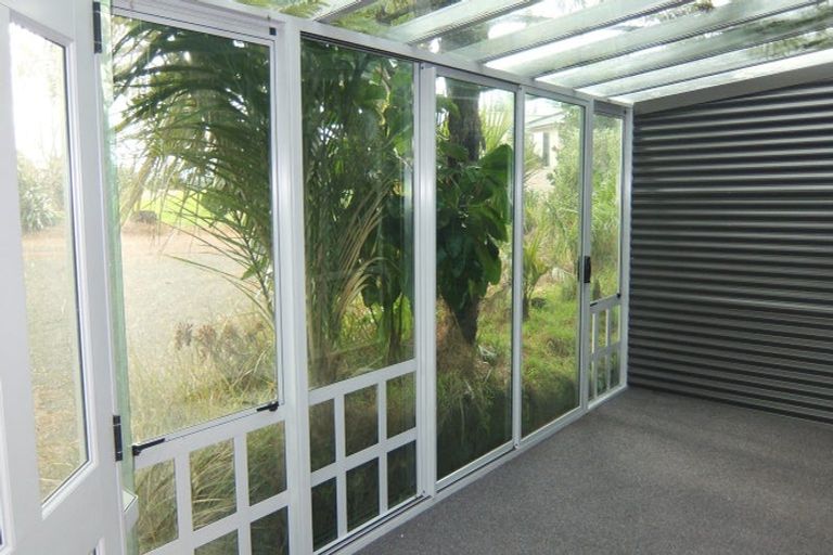 Photo of property in 16 Fleetwood Lane, Turitea, Palmerston North, 4472