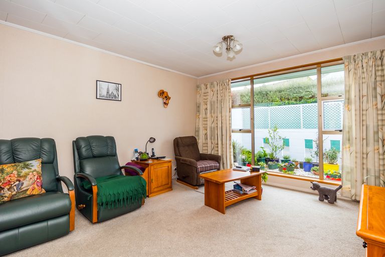 Photo of property in 1/48 Kitchener Square, Highfield, Timaru, 7910