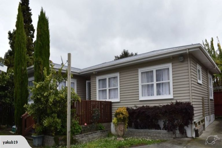 Photo of property in 100 Archibald Road, Kelston, Auckland, 0602