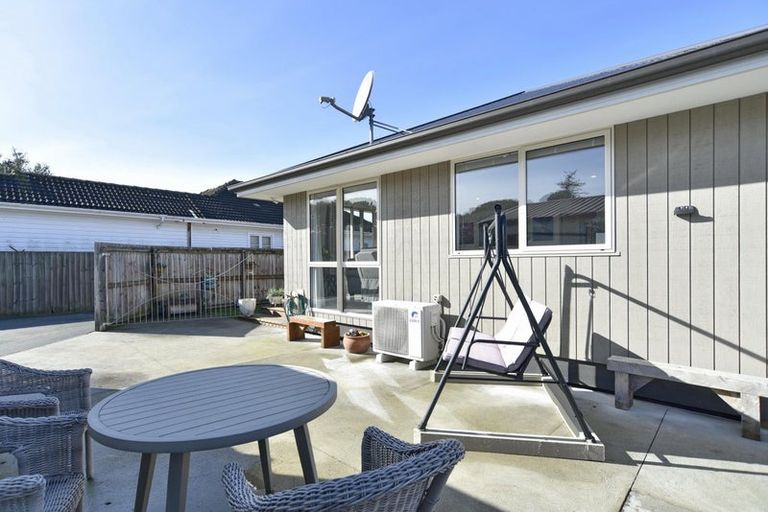 Photo of property in 241 Wainoni Road, Avondale, Christchurch, 8061