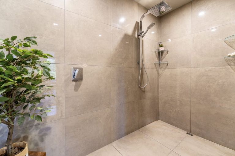 Photo of property in 12 Hillview Place, Pleasant Point, 7903