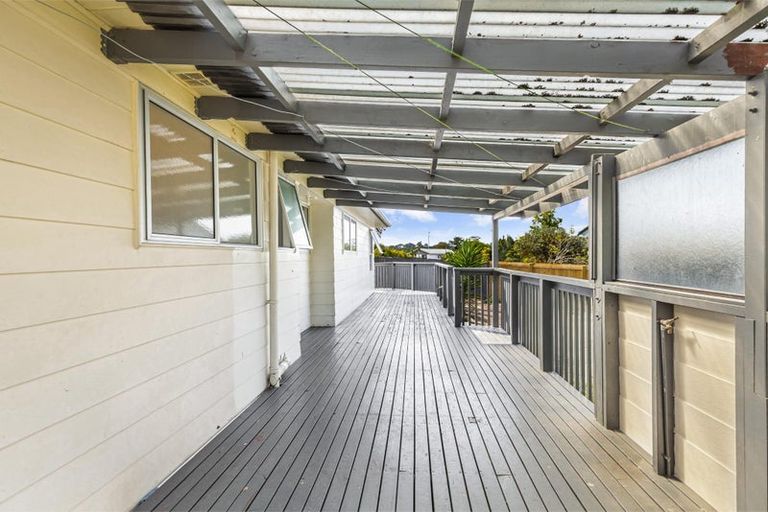 Photo of property in 8 Frostbite Place, Ranui, Auckland, 0612