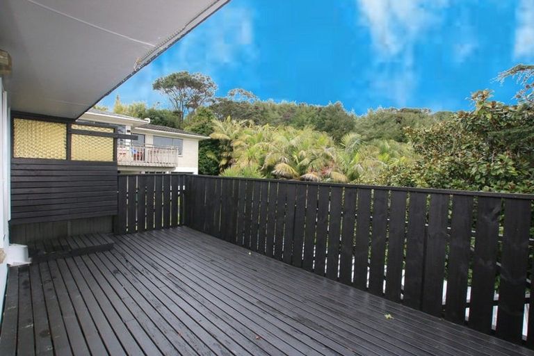 Photo of property in 20 Simon Ellice Drive, Bayview, Auckland, 0629