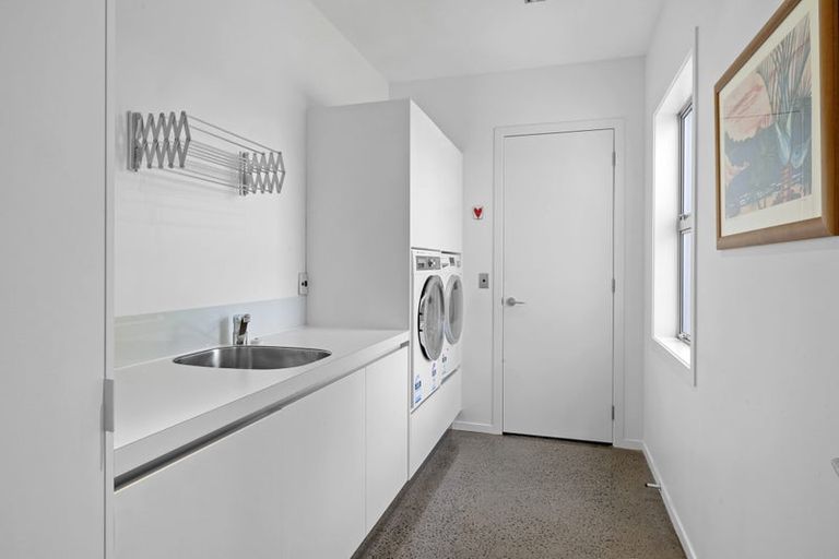 Photo of property in 12 Sampson Avenue, Waiwhakaiho, New Plymouth, 4312