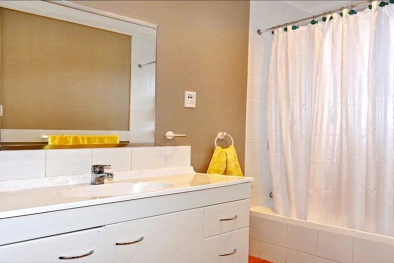 Photo of property in 31 Queen Road, Bellevue, Tauranga, 3110