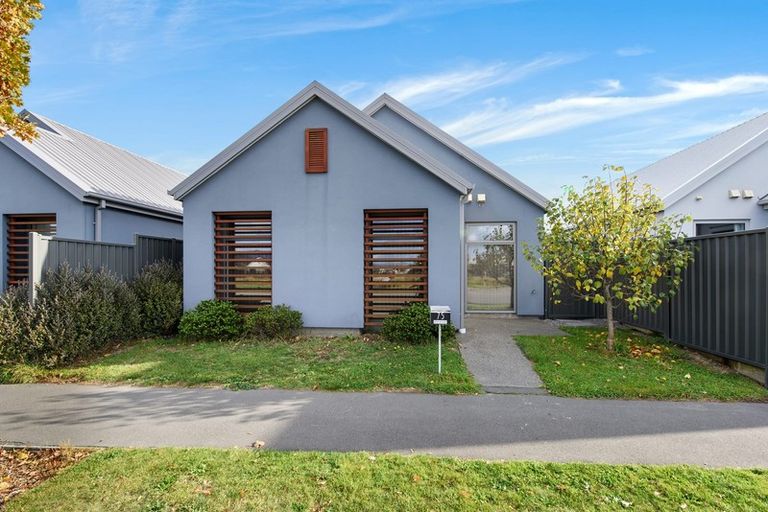 Photo of property in 75 Caulfield Avenue, Halswell, Christchurch, 8025