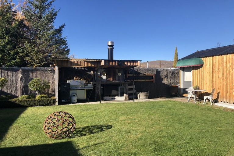 Photo of property in 200 Waitaki Drive West, Otematata, 9412